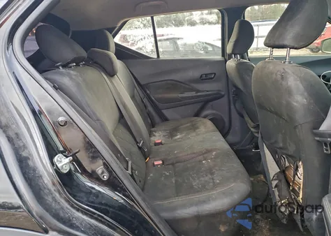 2019 Nissan Kicks S z USA, uszkodzony, nr VIN 3N1CP5CU8KL531217